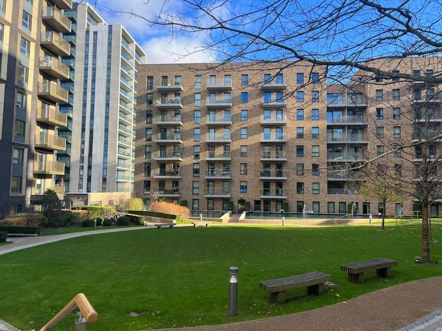 Beautiful Stay In Central Wembley 런던 외부 사진
